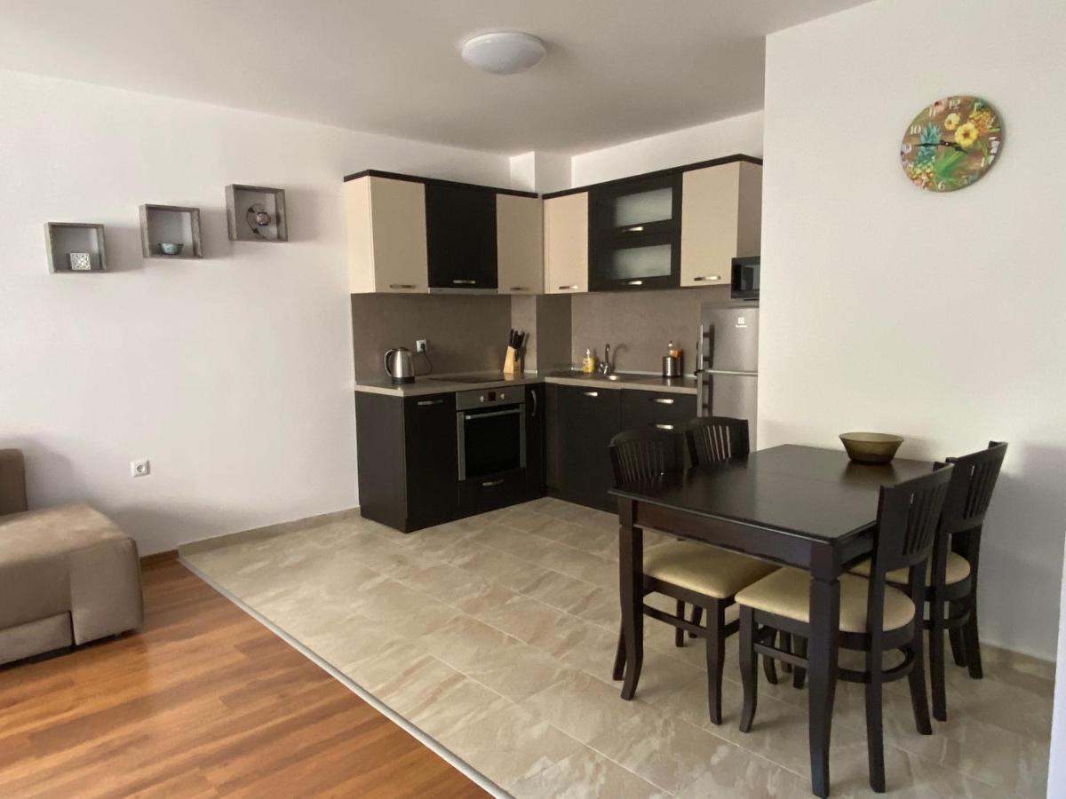 Apartments Dione Pomorie Exterior photo